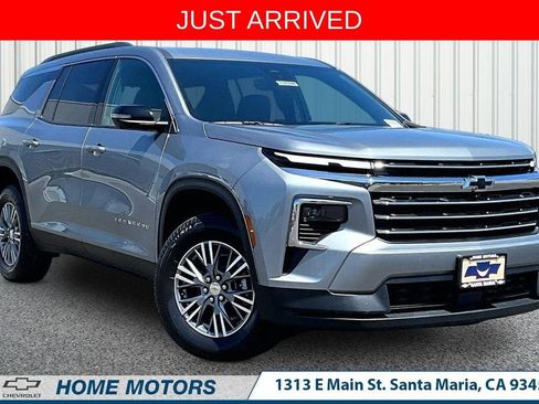 New 2026 Chevrolet Traverse LT w/ Driver Confidence Package FWD image 1