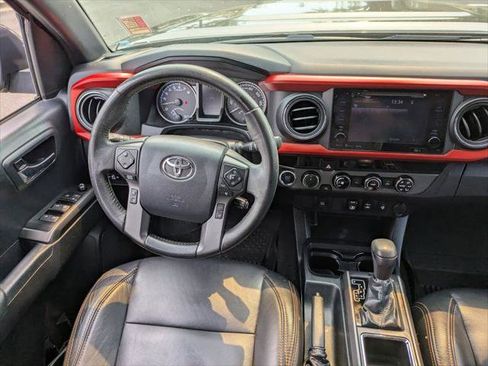 Certified 2018 Toyota Tacoma TRD Sport image 15