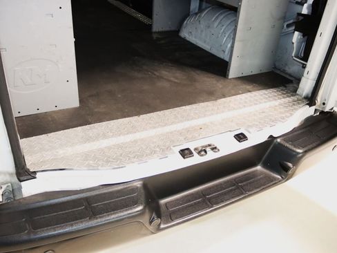Used 2019 Chevrolet Express 3500 w/ Driver Convenience Package RWD image 58
