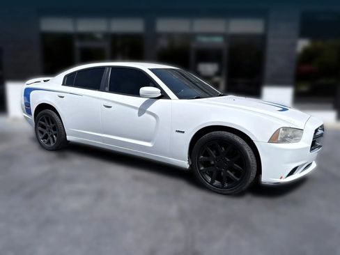 Used 2014 Dodge Charger R/T w/ Driver Confidence Group (AJG) AWD/4WD image 7