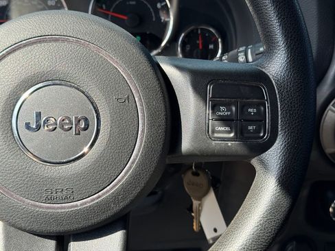 Used 2014 Jeep Wrangler Unlimited Sport AWD/4WD image 16