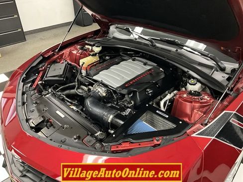 Used 2021 Chevrolet Camaro LT w/ Wild Cherry Design Package 1 RWD image 38