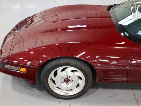 Used 1993 Chevrolet Corvette Coupe image 18