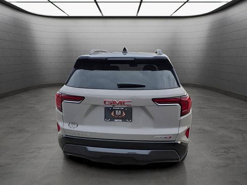 New 2026 GMC Terrain AT4 AWD/4WD image 4