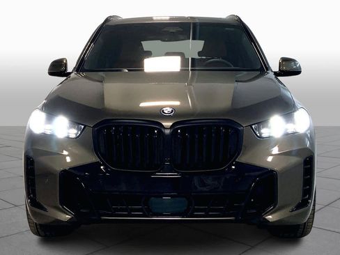New 2026 BMW X5 xDrive50e image 3