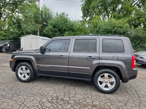 Used 2014 Jeep Patriot Sport w/ Power Value Group FWD image 3