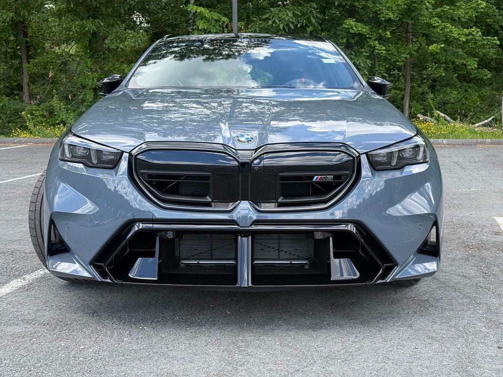 New 2027 BMW M5 Touring AWD/4WD image 10