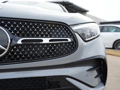 New 2026 Mercedes-Benz GLC 300 4MATIC image 11