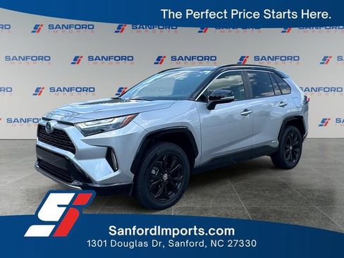 Used 2023 Toyota RAV4 XSE AWD/4WD image 1