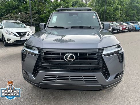 Used 2025 Lexus GX 550 w/ Accessory Package (2T) AWD/4WD image 36