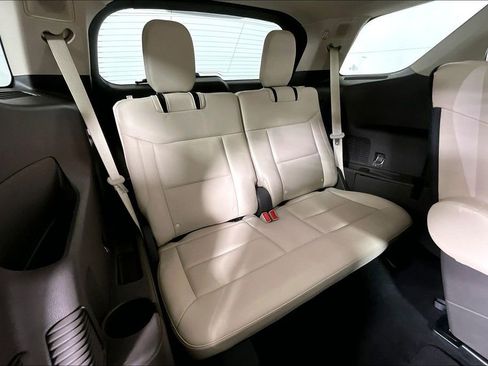 Used 2021 Ford Explorer Platinum w/ Equipment Group 601A image 28