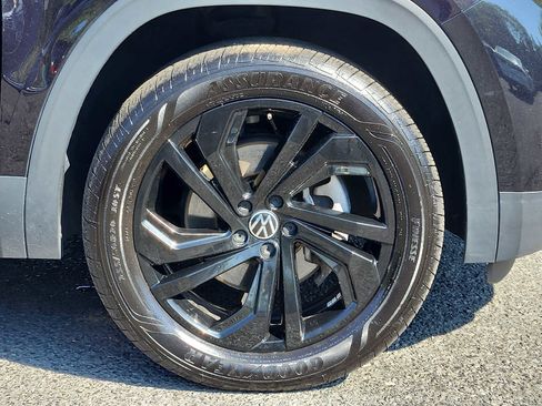 Used 2023 Volkswagen Atlas SE w/ Black Wheel Package AWD/4WD image 8
