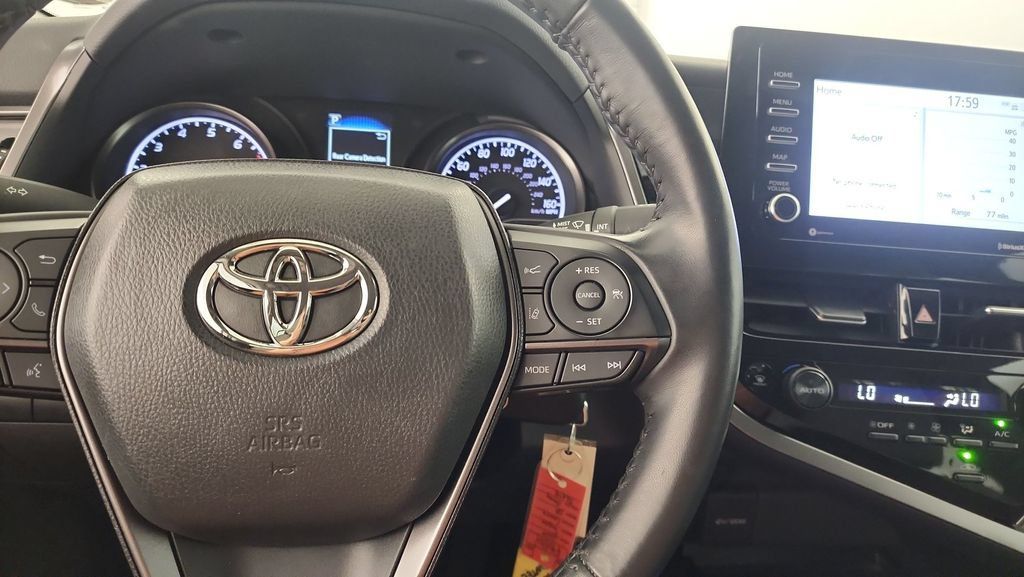 Used 2024 Toyota Camry SE FWD image 18