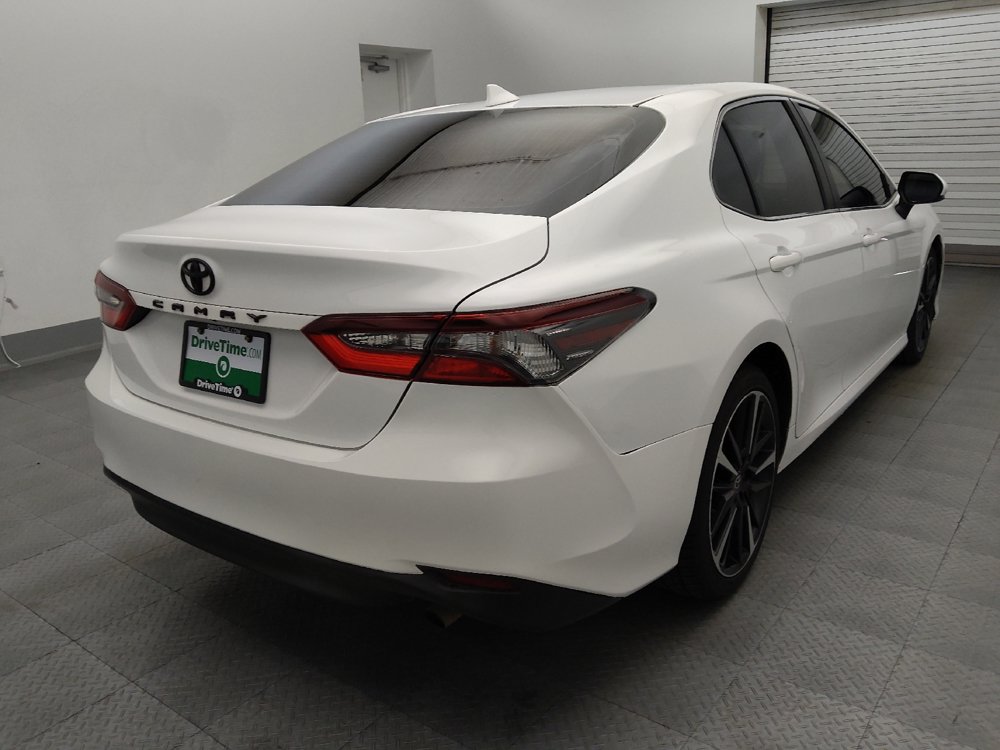 Used 2022 Toyota Camry LE FWD image 9