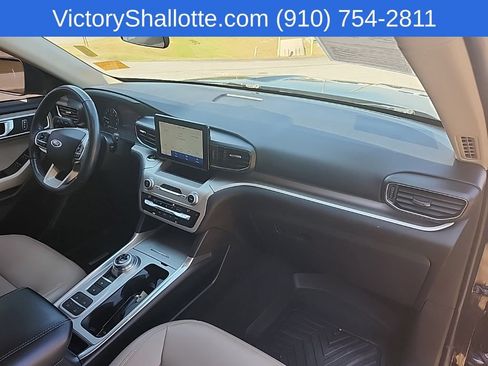 Used 2021 Ford Explorer XLT w/ Equipment Group 202A RWD image 35