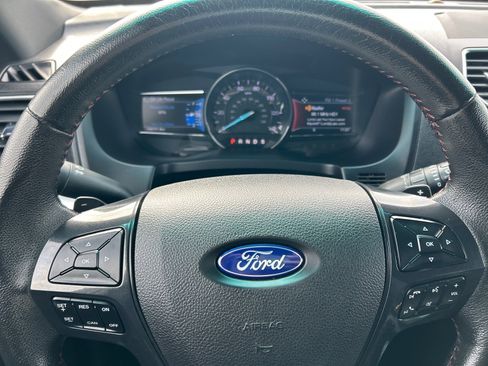 Used 2016 Ford Explorer Sport image 26