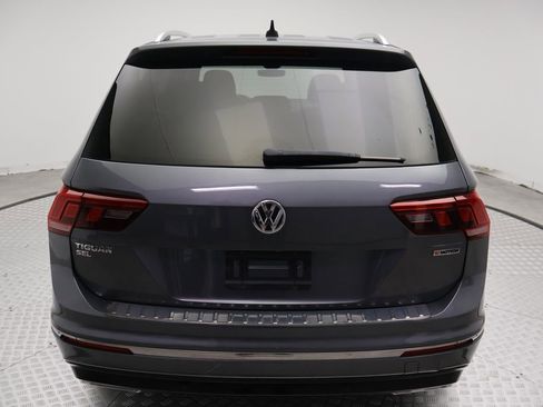 Used 2019 Volkswagen Tiguan SEL Premium R-Line w/ 3rd Row Seat Package AWD/4WD image 10