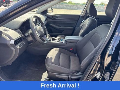 Used 2024 Nissan Altima 2.5 S FWD image 2