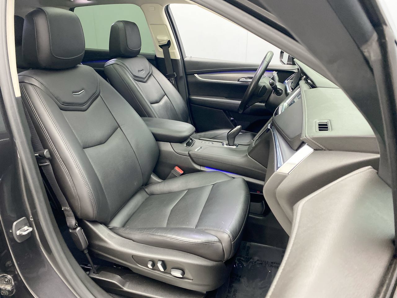 Used 2019 Cadillac XT5 Premium Luxury AWD/4WD image 24