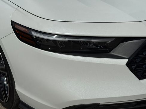 Used 2025 Honda Accord Sport image 13