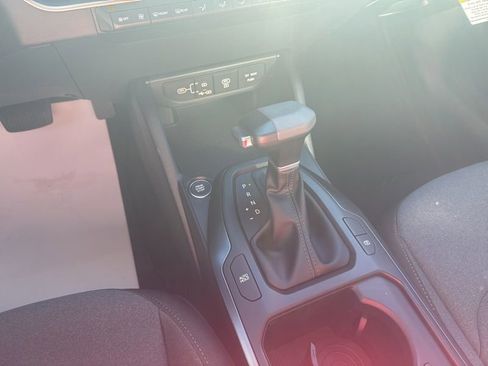 New 2025 Kia K4 FWD image 35