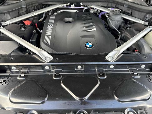 Used 2023 BMW X7 xDrive40i w/ Executive Package AWD/4WD image 17