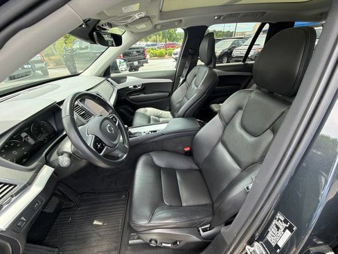 Used 2017 Volvo XC90 T6 Momentum w/ Vision Package AWD/4WD image 11