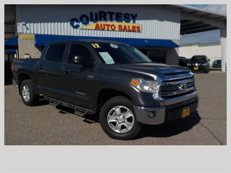 Used 2017 Toyota Tundra SR5 AWD/4WD image 13
