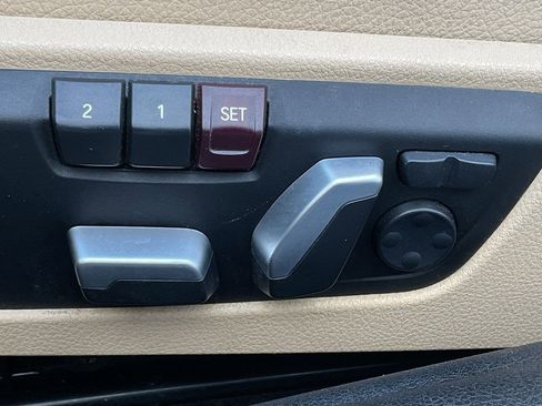 Used 2018 BMW 440i Convertible image 16