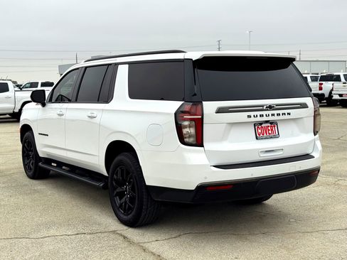 Used 2022 Chevrolet Suburban Z71 image 9