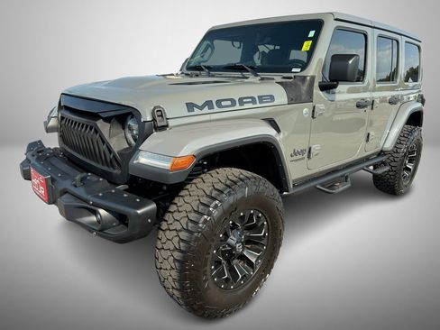 Used 2018 Jeep Wrangler Unlimited Sahara w/ Quick Order Package 24M Moab image 2