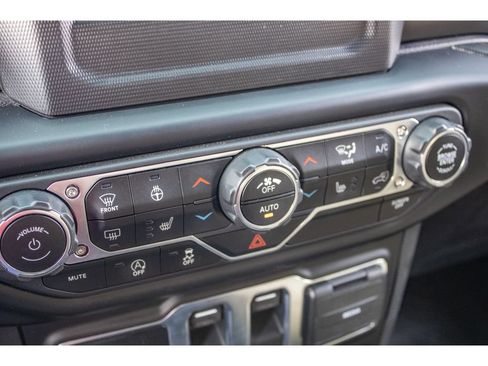 Used 2022 Jeep Wrangler Sport AWD/4WD image 40