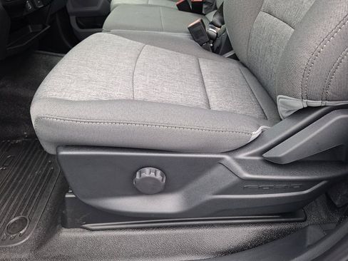 New 2026 Ford F250 XL w/ XL Chrome Package image 5