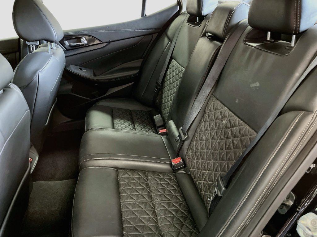 Used 2023 Nissan Maxima Platinum w/ Sport Mat Group FWD image 26