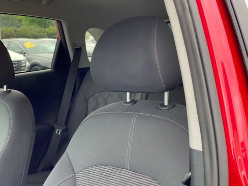 Used 2022 Kia Niro LXS image 23