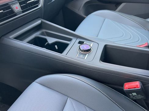 New 2026 Volkswagen Tiguan SE R-Line image 24