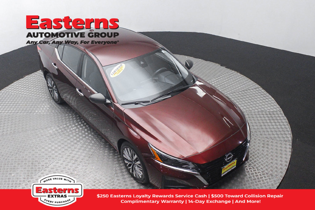 Used 2024 Nissan Altima 2.5 SV FWD image 4