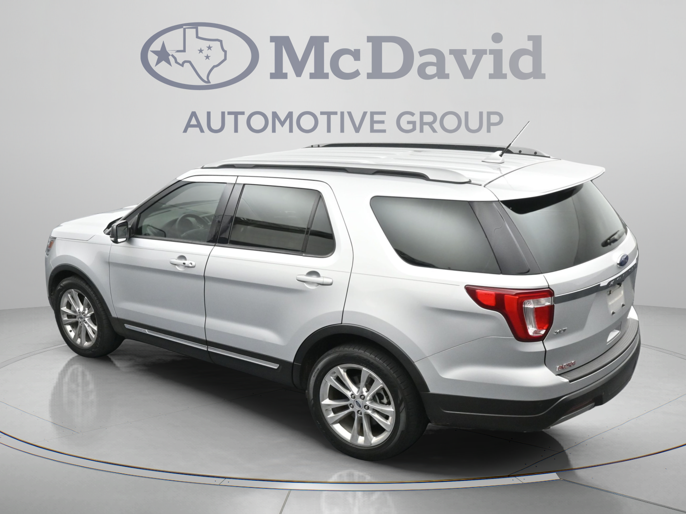 Used 2019 Ford Explorer XLT w/ Equipment Group 202A FWD image 37