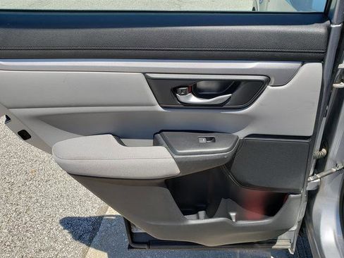 Used 2018 Honda CR-V LX image 13