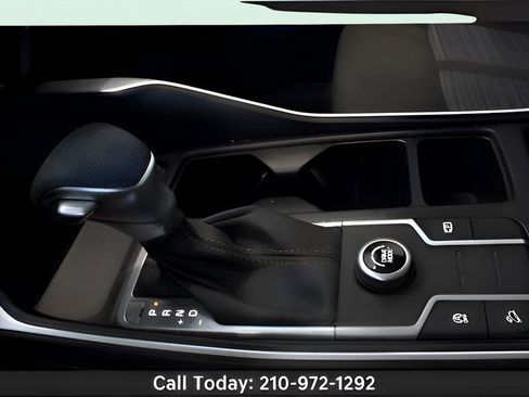 Used 2021 Kia Sorento LX image 11