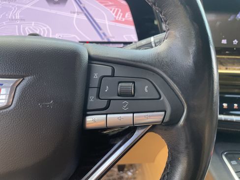 Used 2023 Cadillac Escalade ESV Premium Luxury image 27