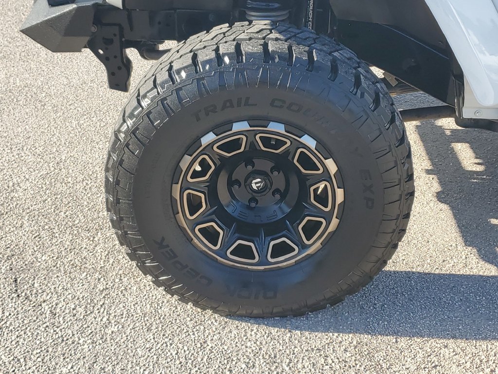 Used 2022 Jeep Gladiator Sport AWD/4WD image 12