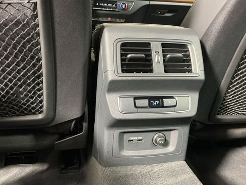 Used 2024 Audi Q5 2.0T Premium w/ Convenience Package image 26