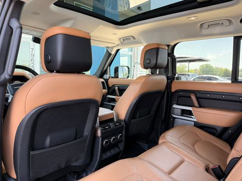 Used 2023 Land Rover Defender 130 First Edition image 26