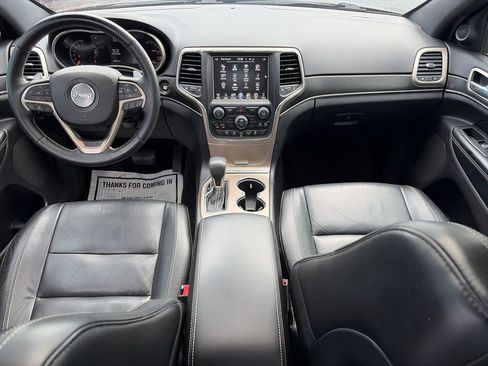 Used 2017 Jeep Grand Cherokee Limited AWD/4WD image 13