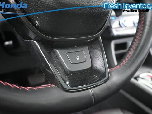 Used 2025 Honda Pilot Black Edition image 22