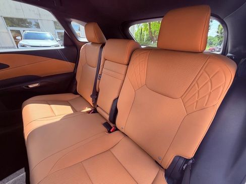 Certified 2025 Lexus RX 350 Premium w/ Accessory Package (Z1) FWD image 16