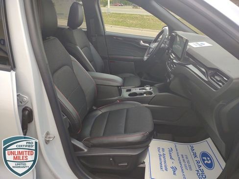 New 2025 Ford Escape ST-Line Elite w/ Tech Pack #2 image 38