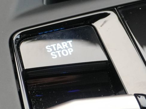 Used 2024 BMW iX xDrive50 w/ Sport Package image 29