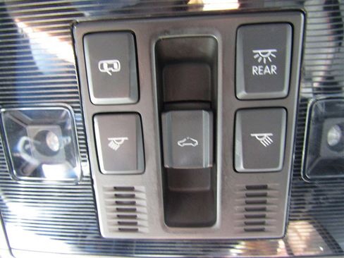 Used 2017 Volkswagen GTI SE image 44